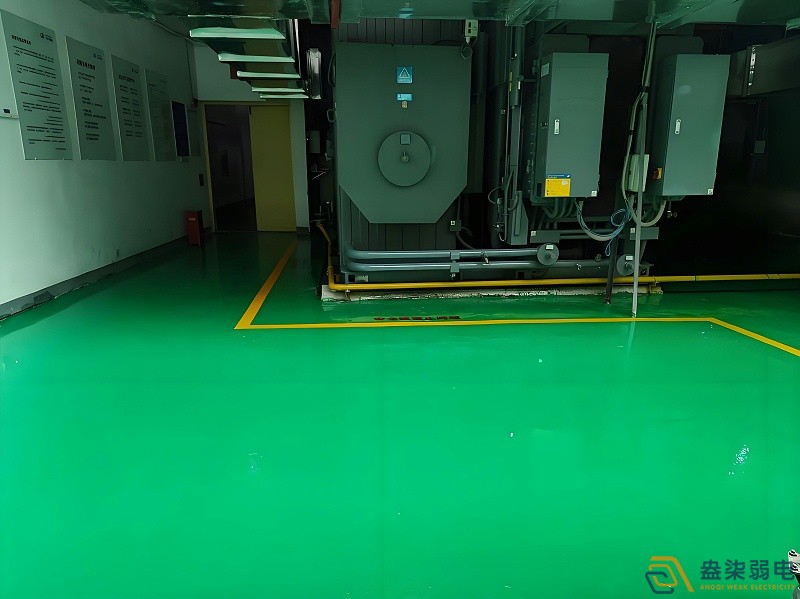 機房建設選用環氧防靜電地坪的好處？