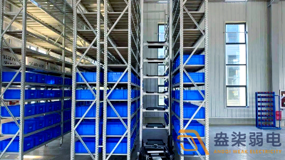 倉庫STU料箱機器人解決方案