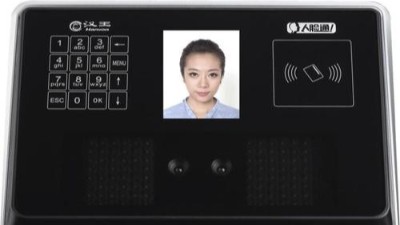 成都安防監(jiān)控：工廠科技人臉考勤機(jī)的使用場(chǎng)景